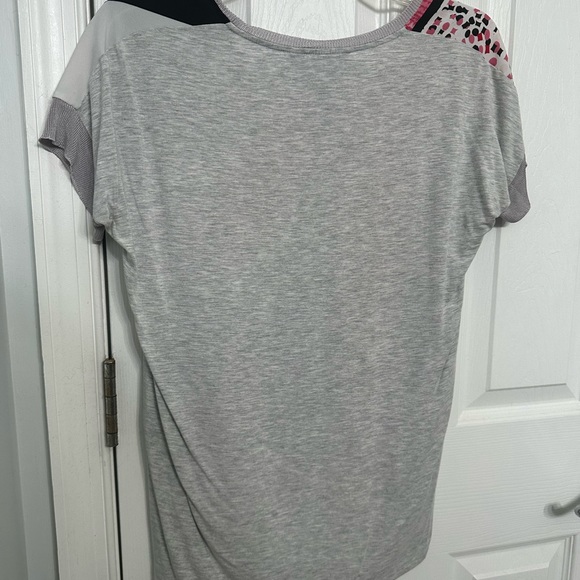 White House Black Market blouse. Pink and grey. Size XXS - Picture 3 of 4